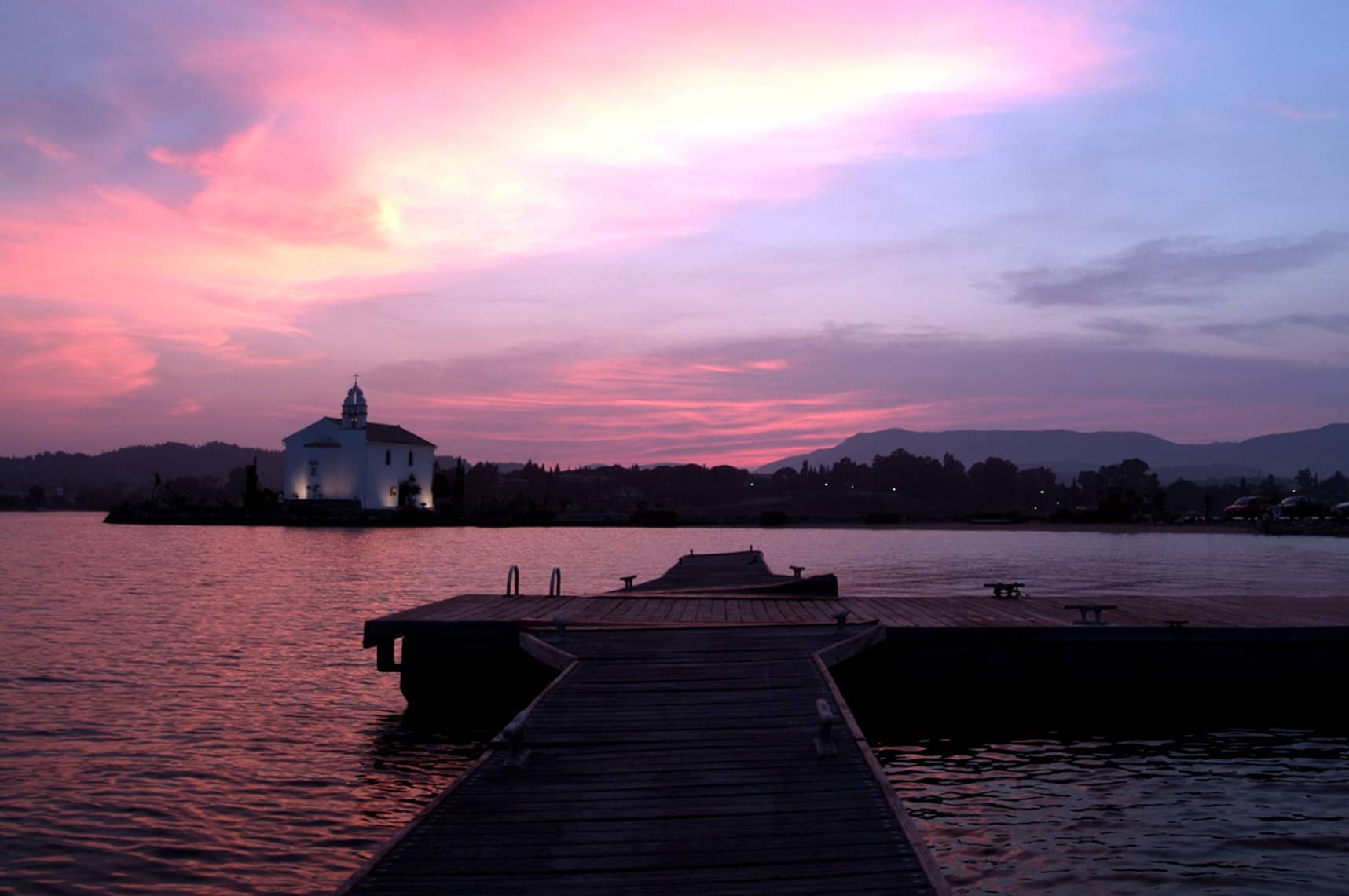 Tranquil Bay Setting
