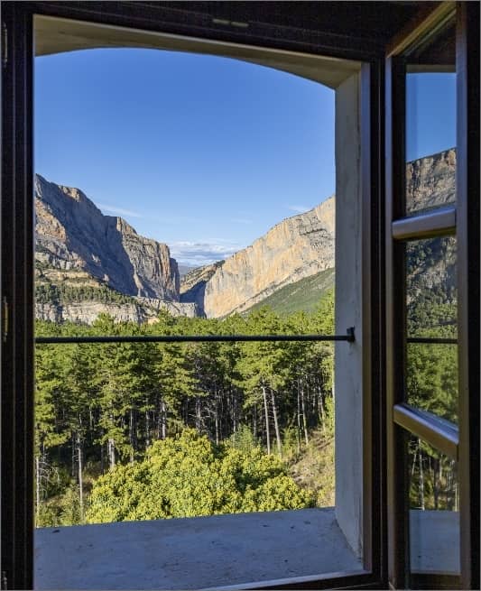 Montfalcó Refuge Views