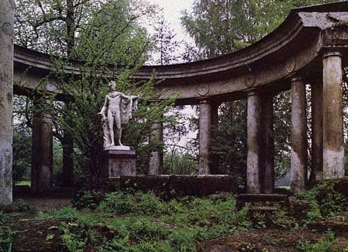 The Colonnade of Apollo