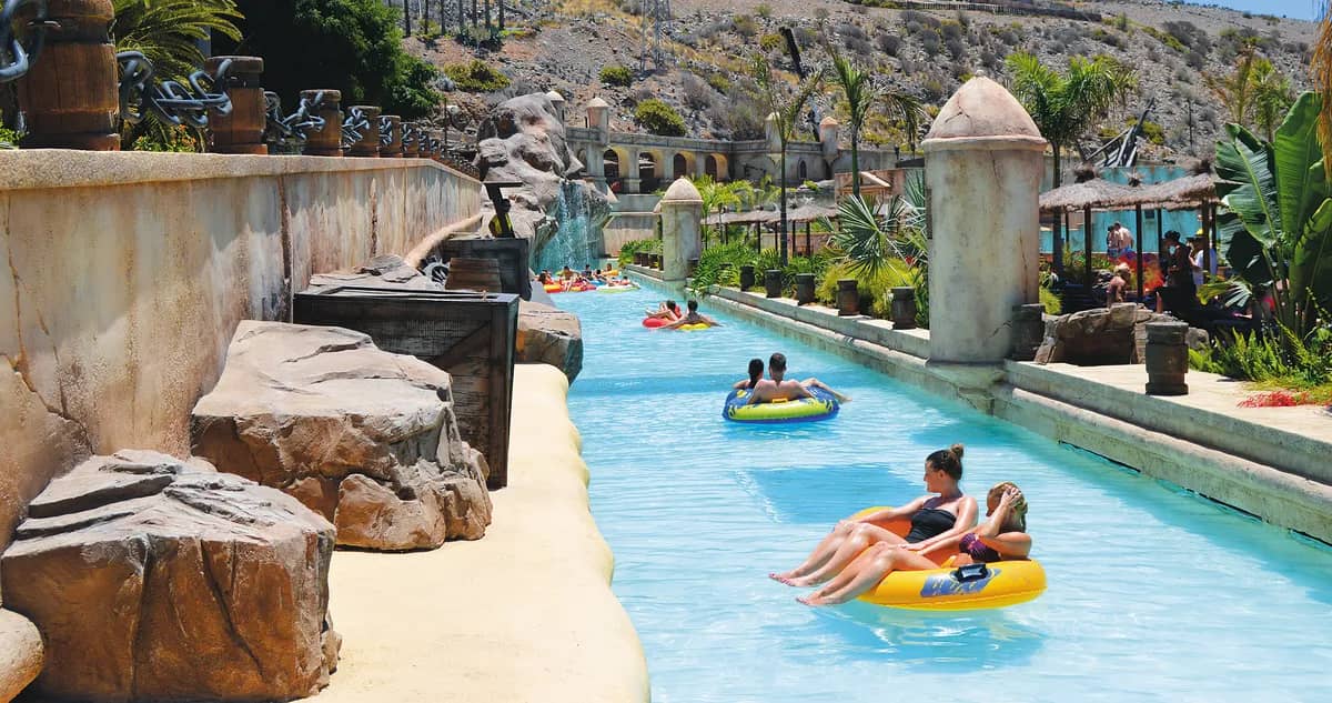 Relaxing Lazy River