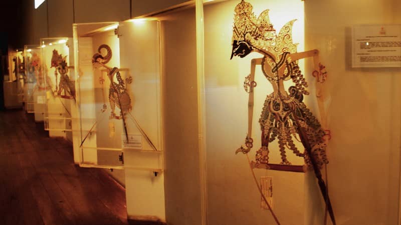 Diverse Puppet Collections