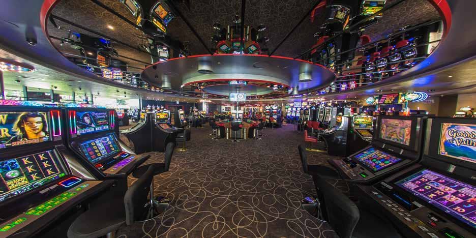 Slot Machines & Table Games