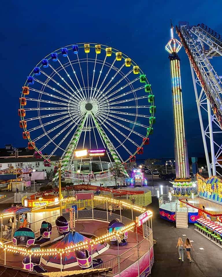 Inlet Eye Ferris Wheel