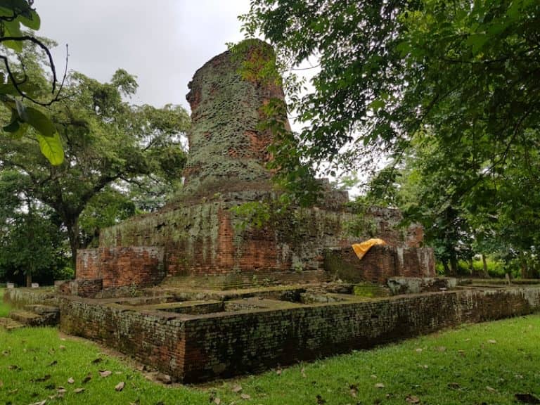 Tranquil Temple Grounds