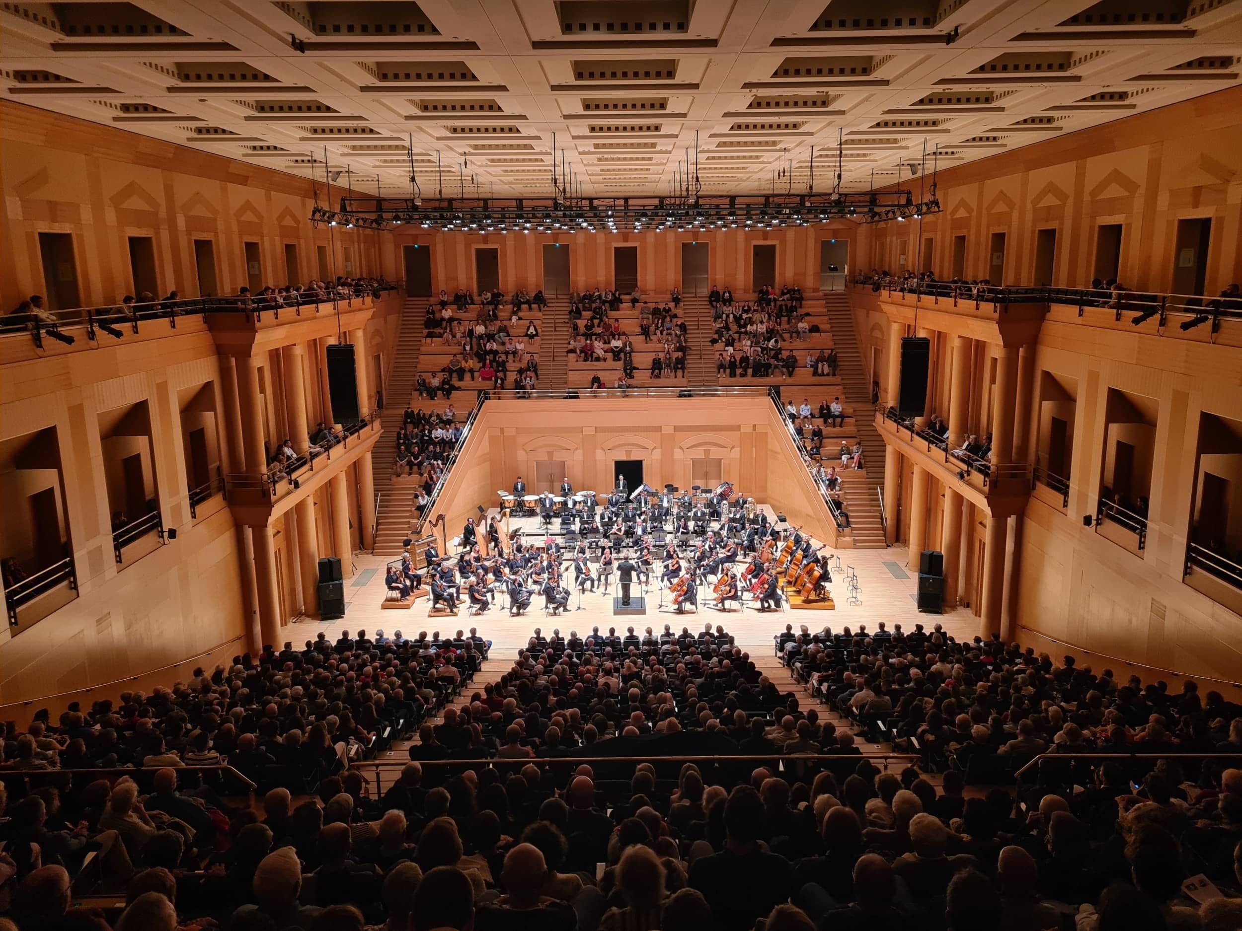 Versatile Performance Space