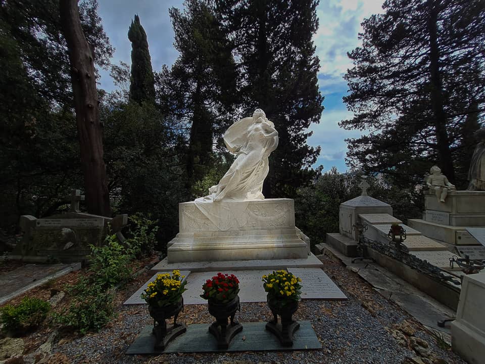Artistic Mausoleums