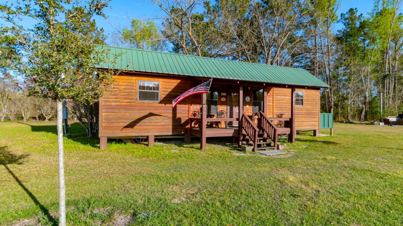 Screened-in Cabins
