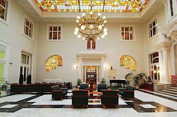 Art Nouveau Grandeur