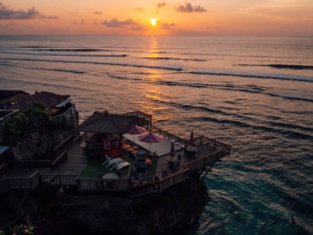 Clifftop Sunset Views