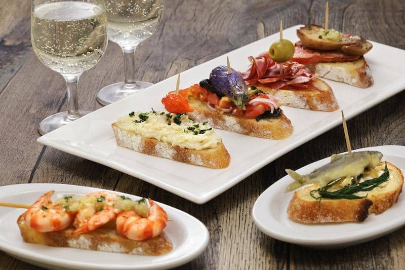 Cicchetti Hopping