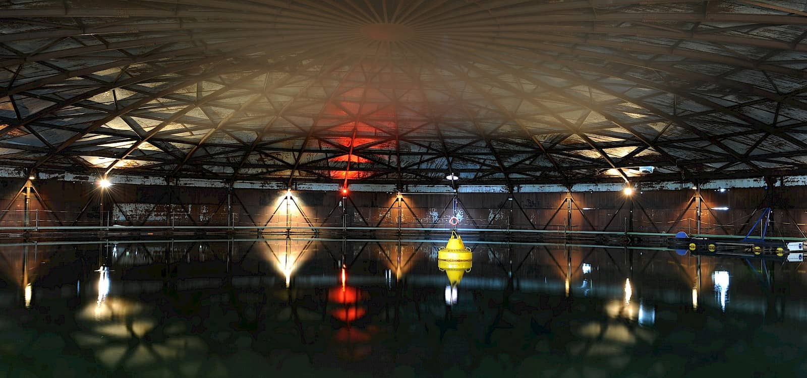 Diving in the Gasometer