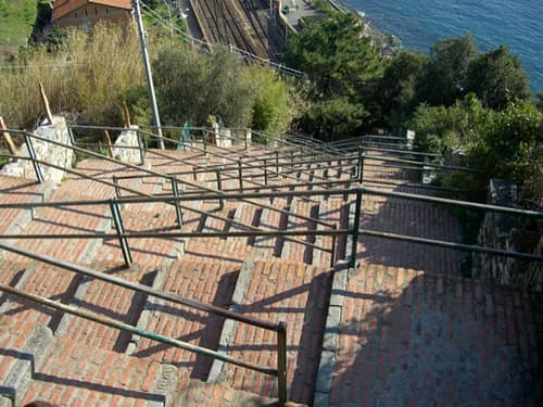 Lardarina Staircase