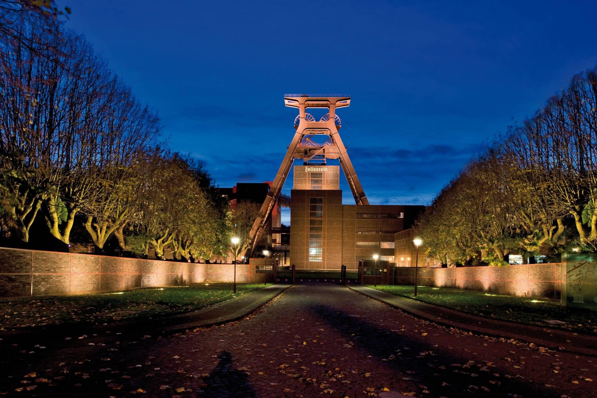 Ring Promenade at Dusk