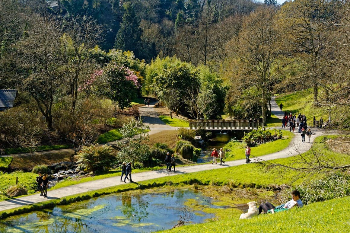 Cozy River Valley Gardens