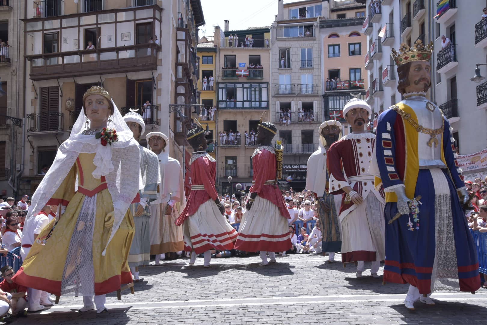 Giants and Big-Heads Parade
