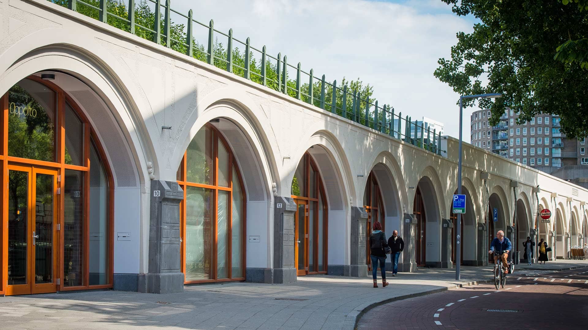 Station Hofplein Architecture