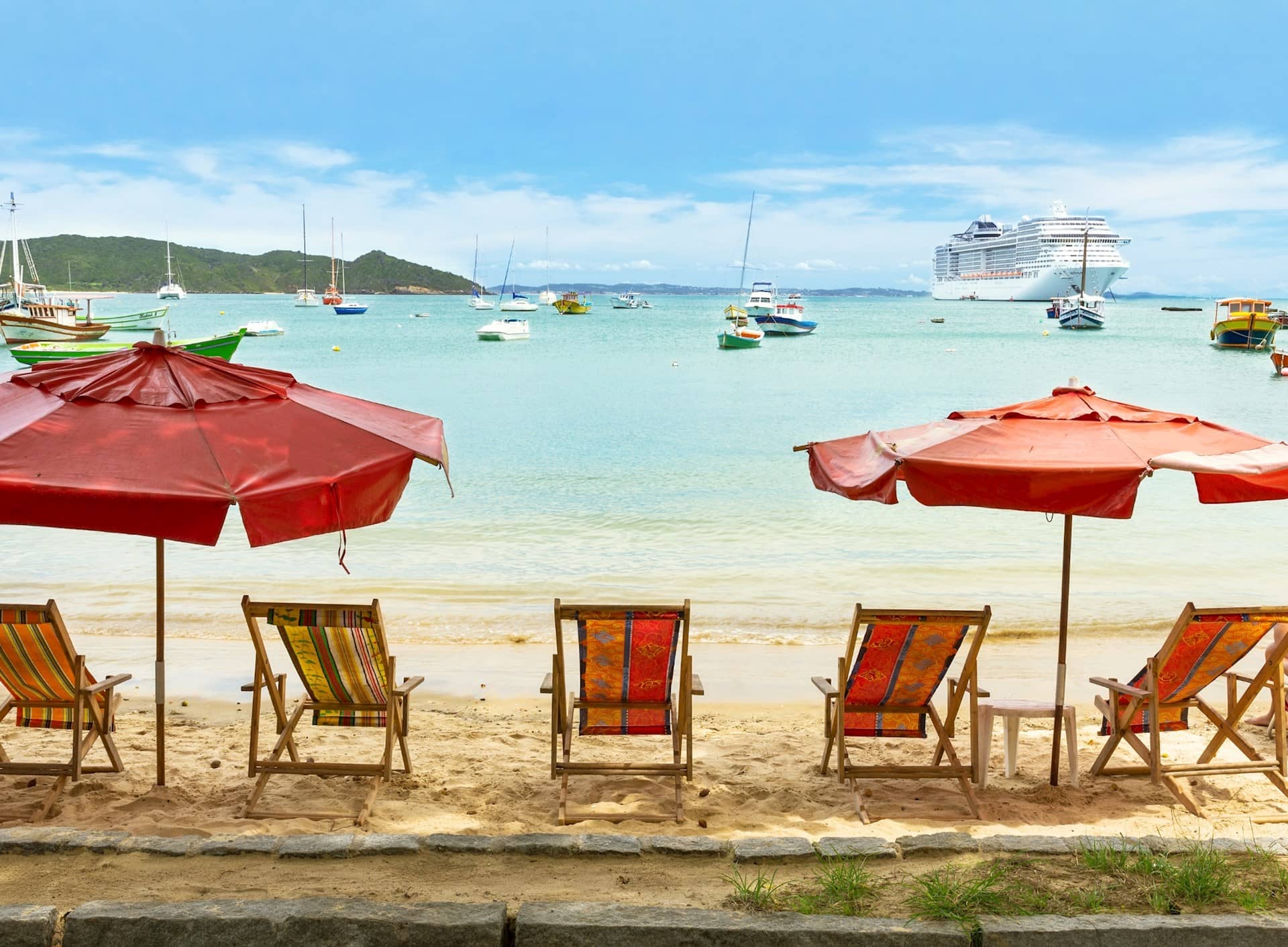 Seaside Eateries & Shops