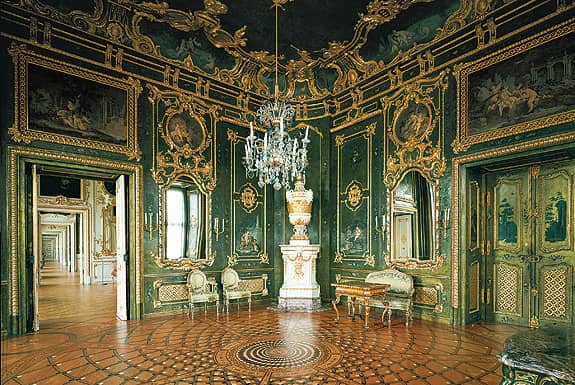 Green Lacquer Room