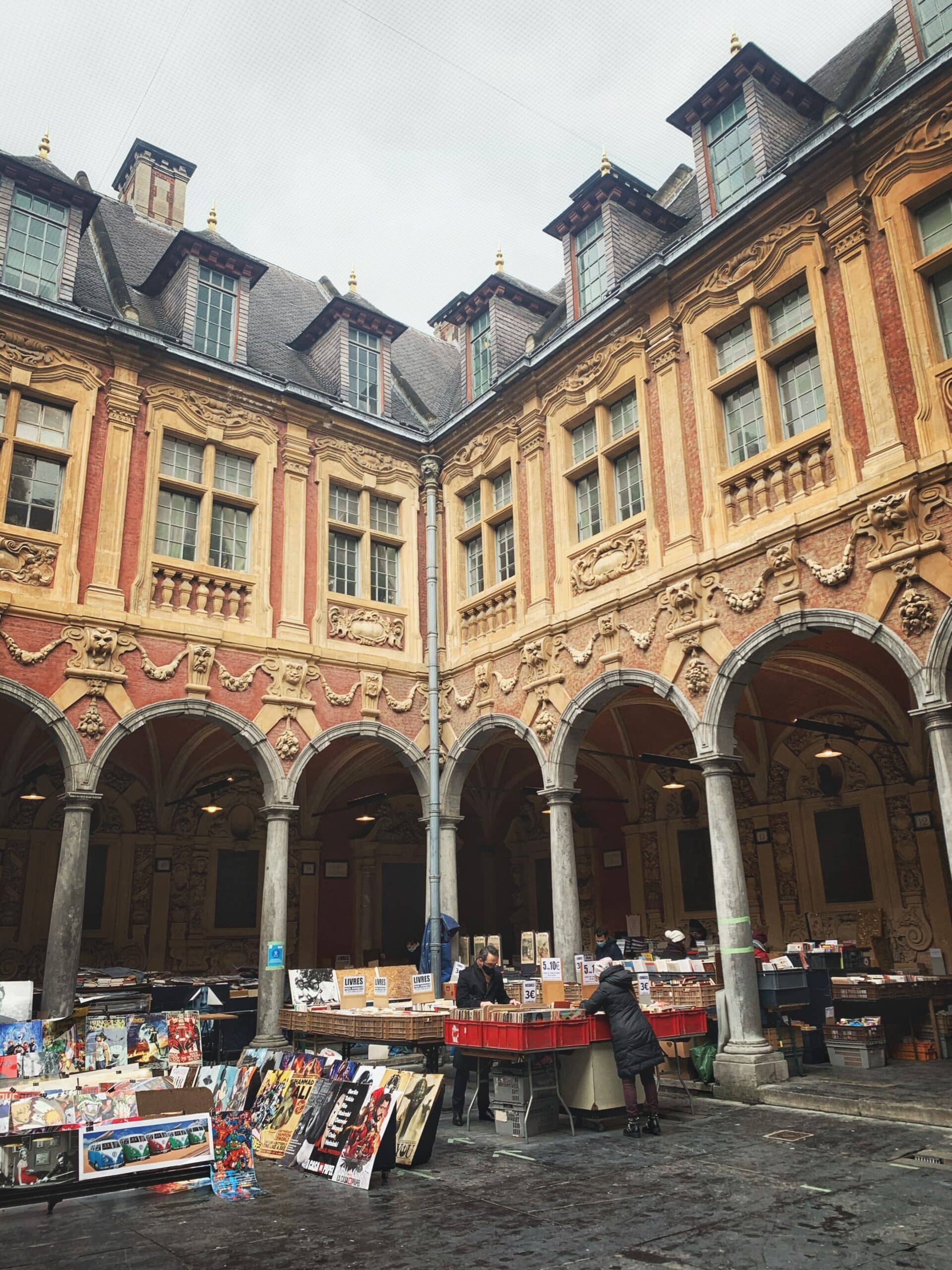 Sunday Flea Market
