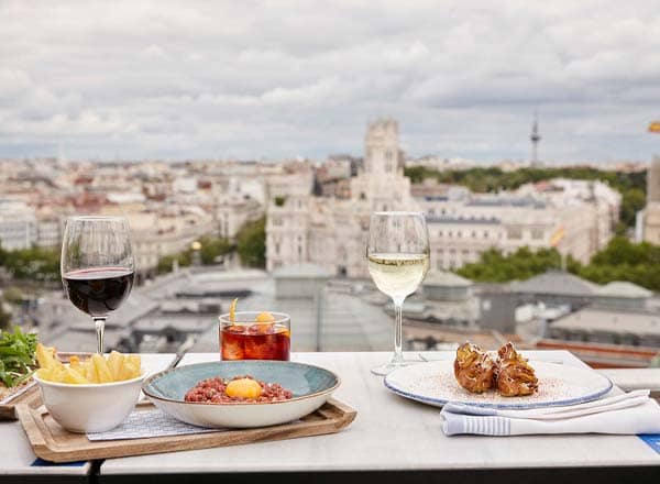 Chic SkyBar Experience