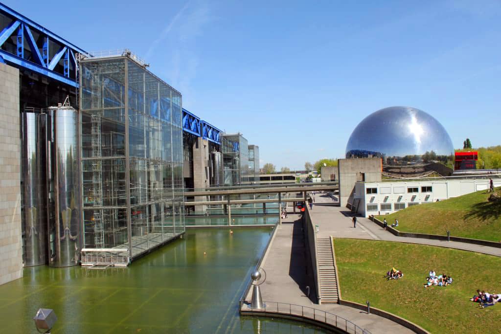 Explora Exhibitions