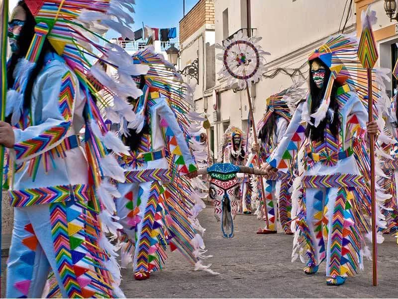 The 'Cantera' and Street Carnival