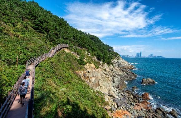 Igidae Coastal Trail