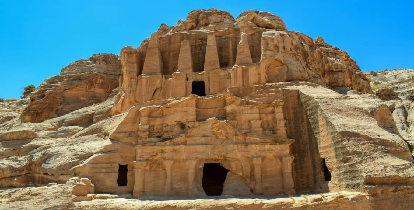 Bab as-Siq Triclinium