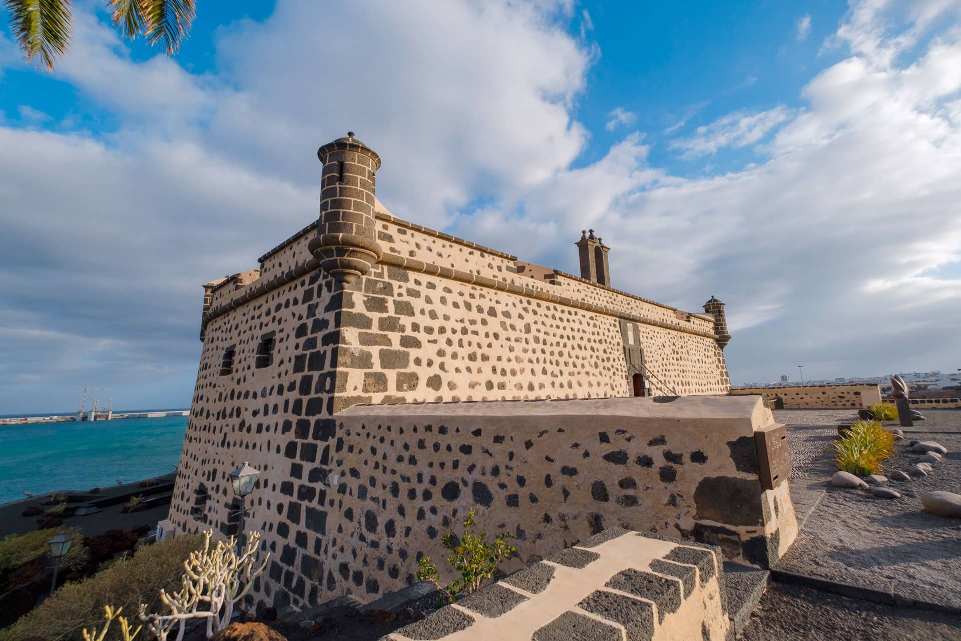 Panoramic Harbor Views