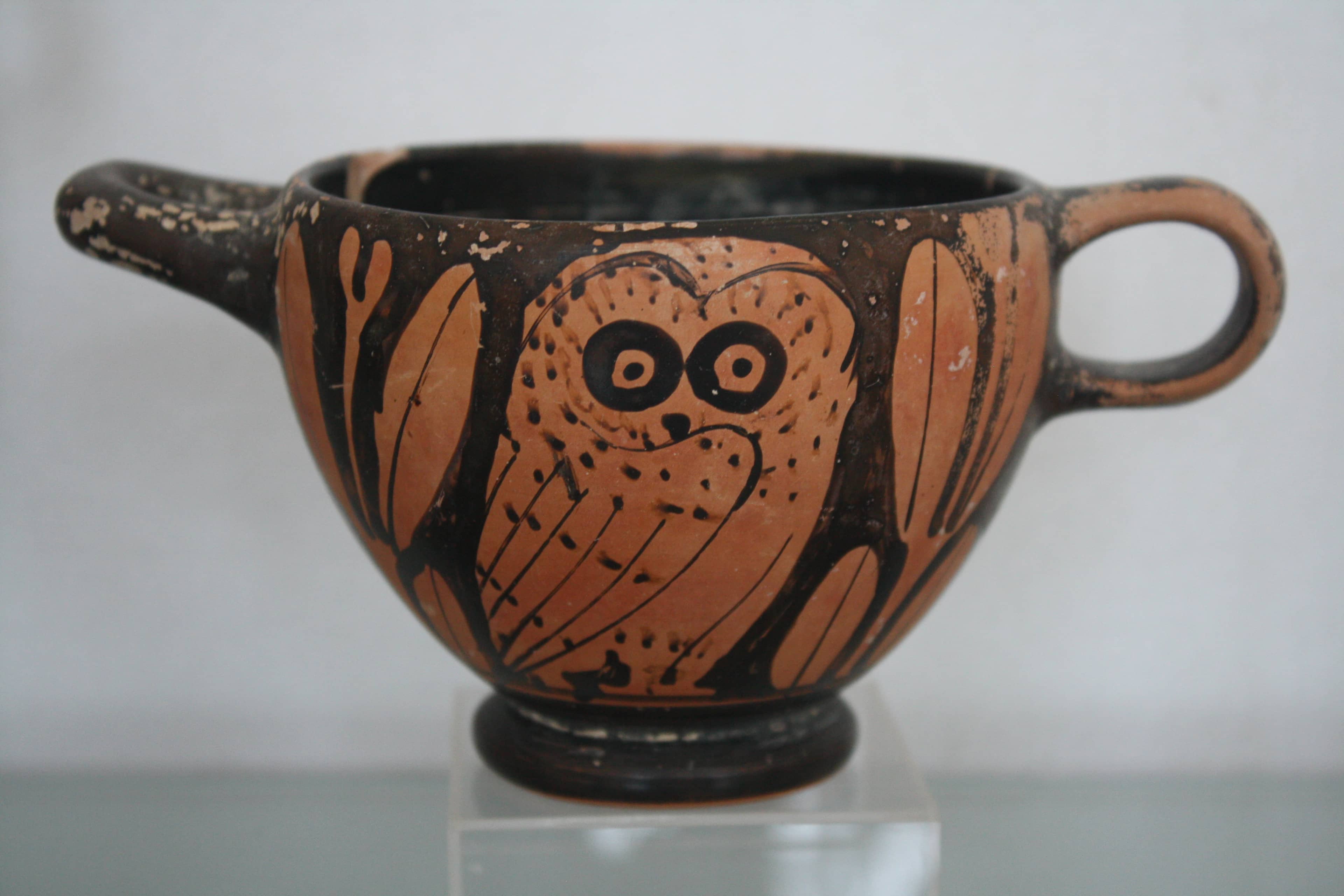 Traces Ceramics Exhibit