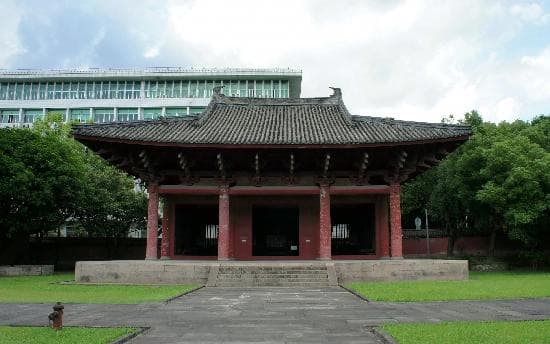 福州华林寺大殿
