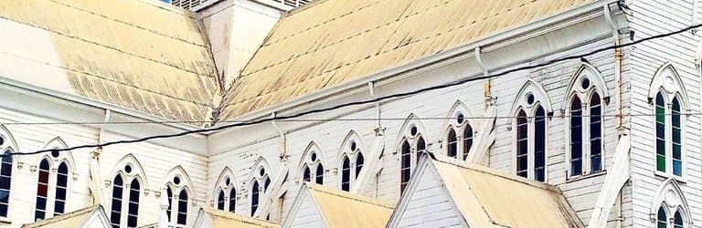 Очень красивый храм!