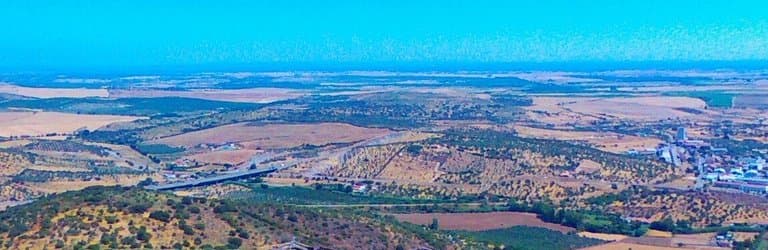 Foto Aérea abrangendo o perímetro do forte da Graça Elvas