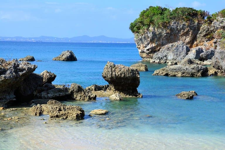 海の色が綺麗です