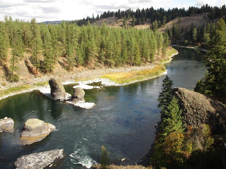 Spokane River from the rock outcropping (east side)