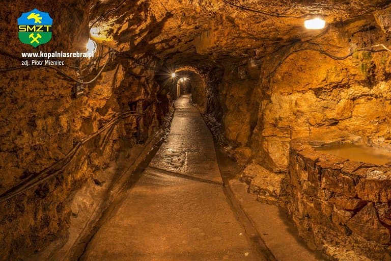 PODZIEMIA KOPALNI SREBRA / UNDERGROUND FACILITIES OF THE MINE / UNTERIRDISCHES SILBERSCHAUBERGWE