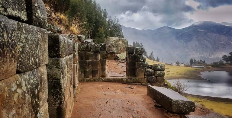 Pumacocha Lake and Inca Baths Vischongo