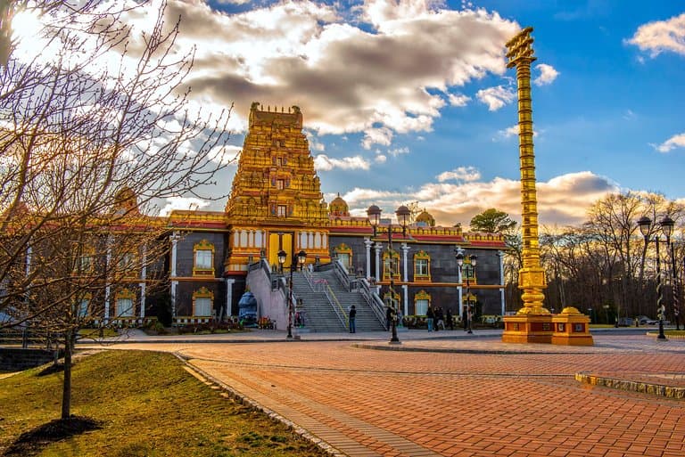 Sri Guruvayoorappan Temple outside