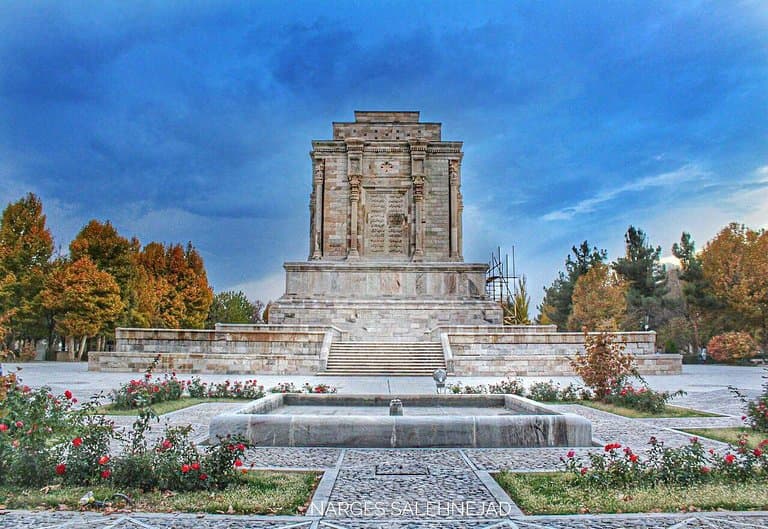 The tomb of Ferdowsi, very beatiful and tiny. hope to enjoy it