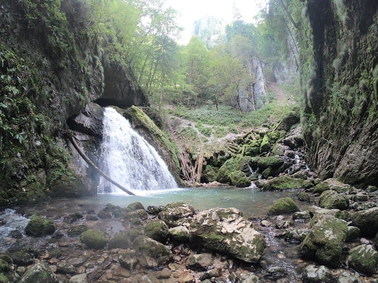 Cheile Galbenei gorge