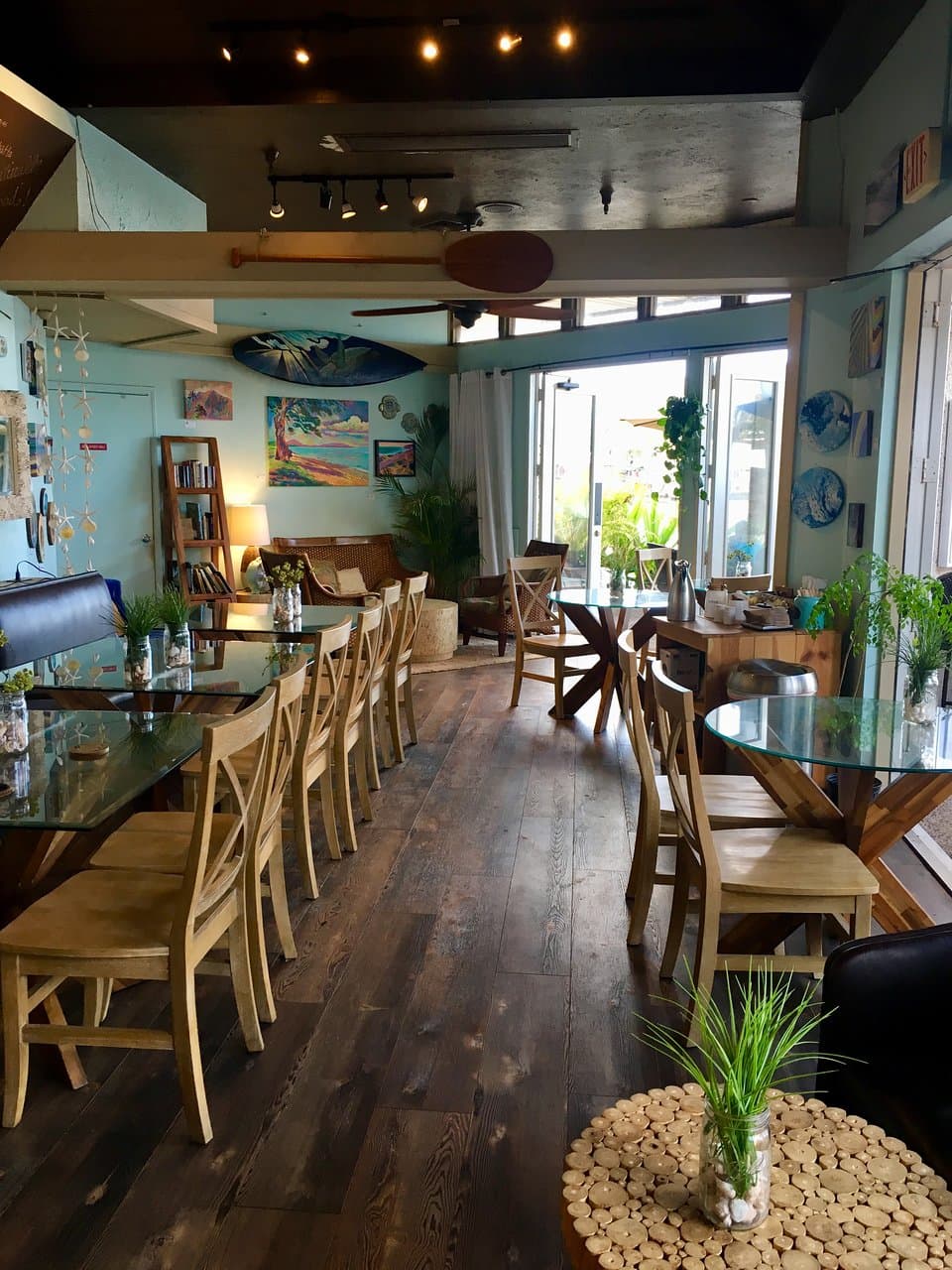 Laid-back Hawaiian style interior overlooking the marina