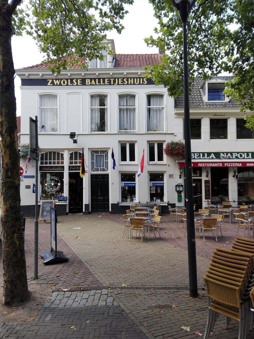 The shop at the "Grote Kerkplein"