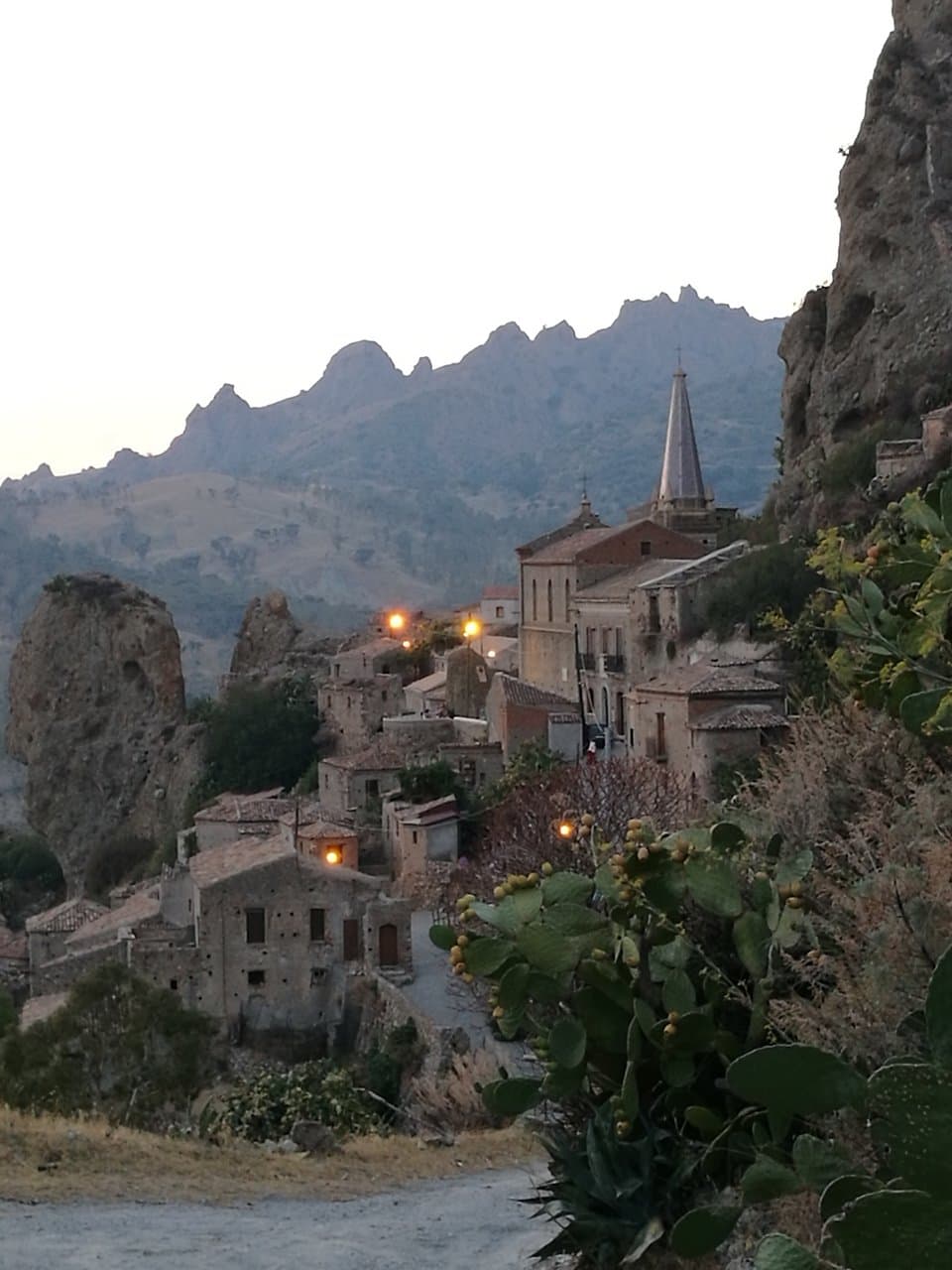 Pentedattilo