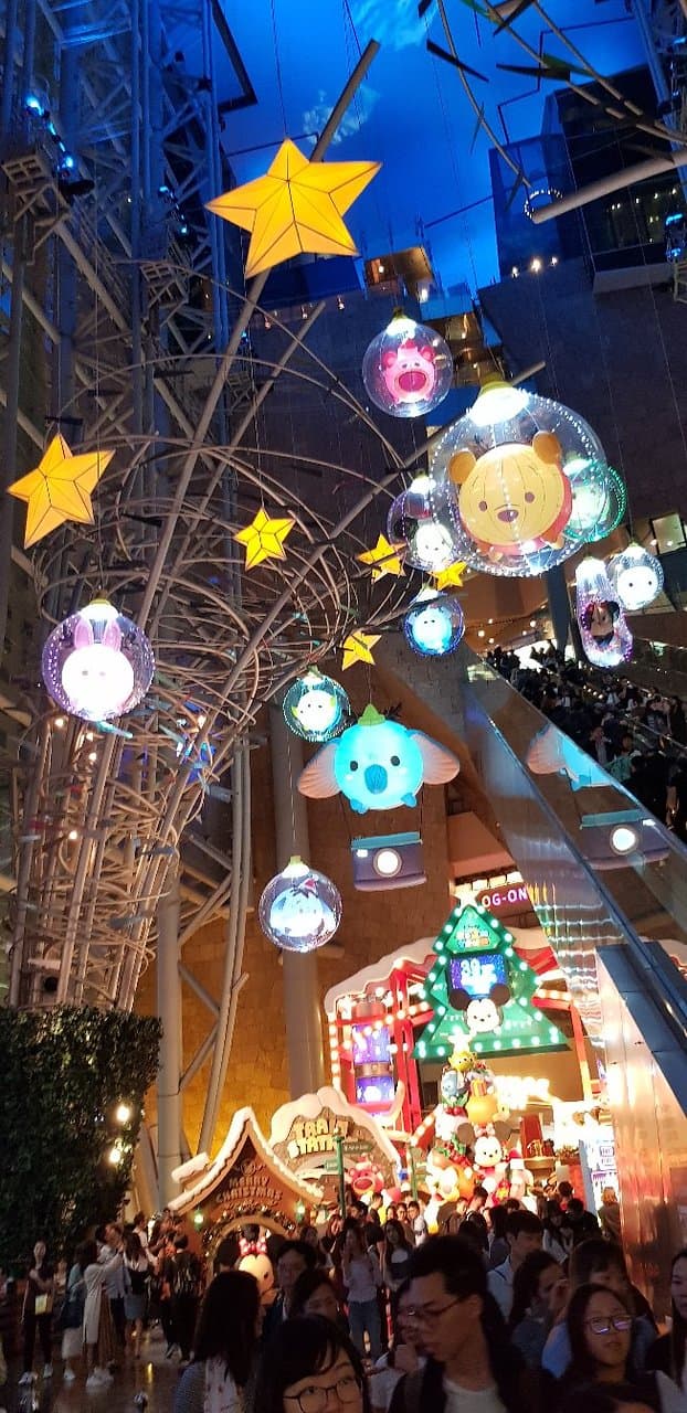 Experience the 'Xpresscalators' at Langham Place