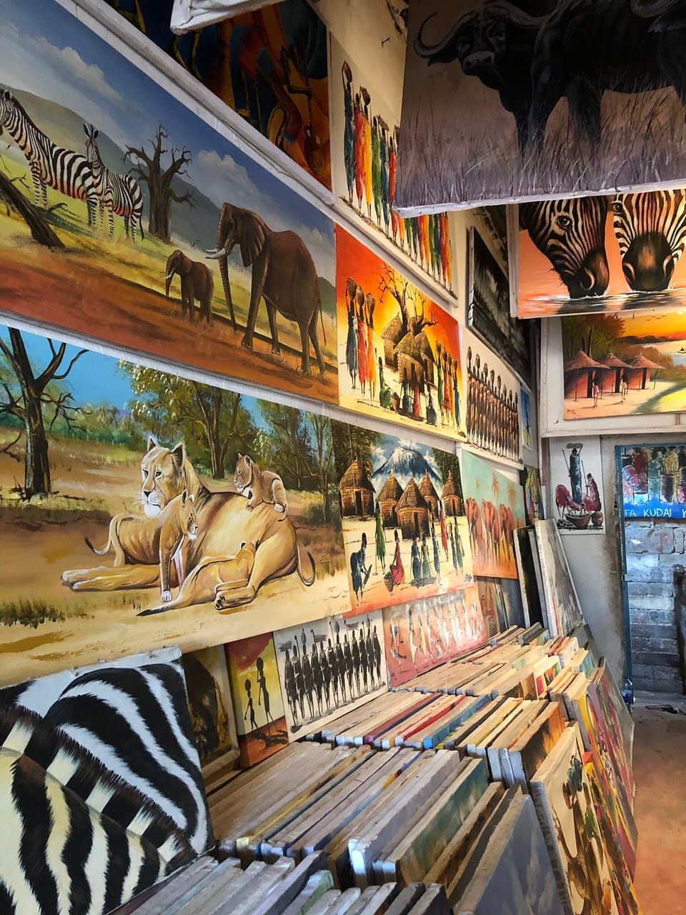 Mwenge Woodcarvers Market