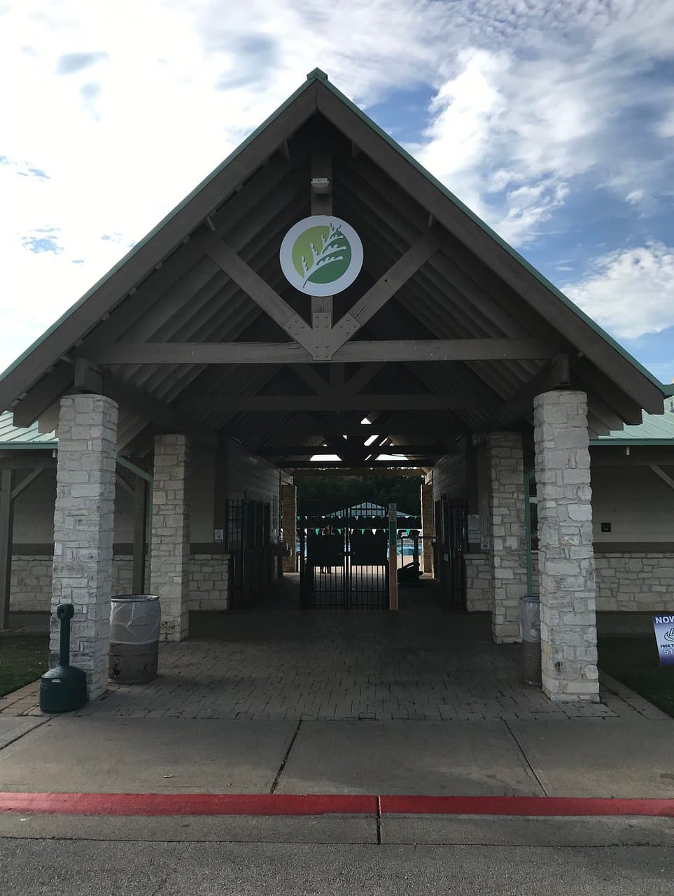 Entrance to Elizabeth Milburn Community Pool
