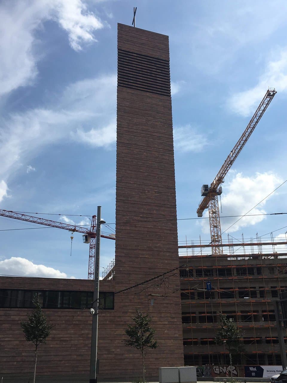 St Trinitatis: Less is more