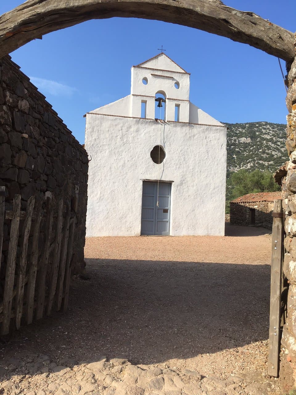 Chiesa di San Pietro al Golgo