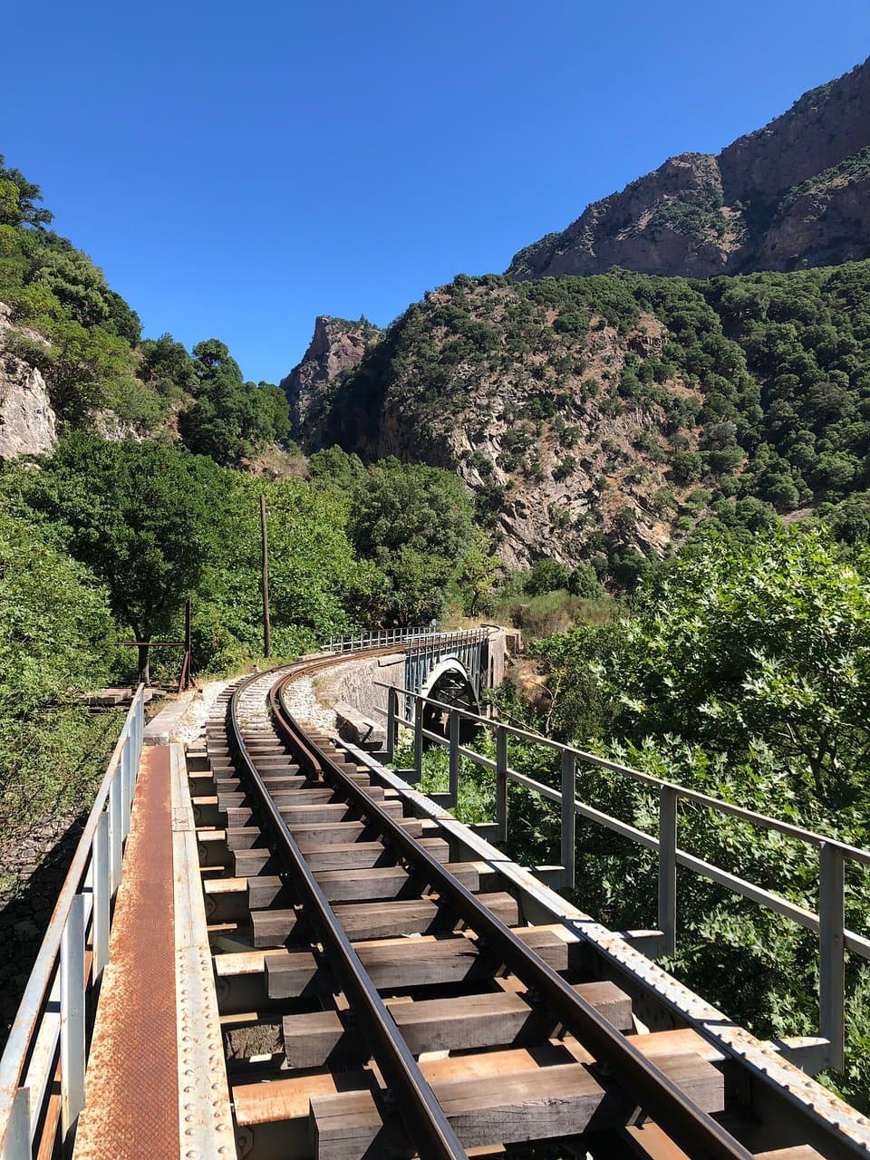 Diakofto Railway Station Odontotos