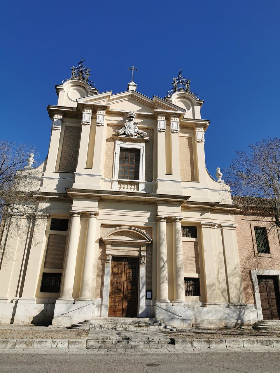 Fachada de la Iglesia.